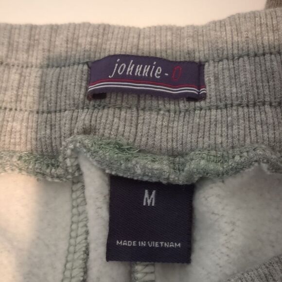 NEW JOHNNIE-O men's trainer camo jogger in gray - Picture 5 of 10